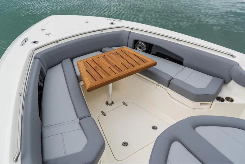Slide: The Image of Boston Whaler 360 Outrage 2026 - 24