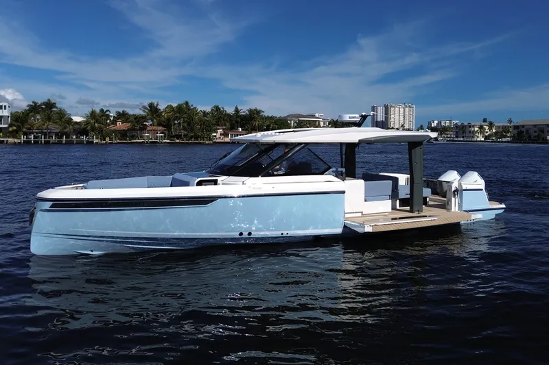 Slide: The Image of Saxdor 400 GTO 2026 - 13