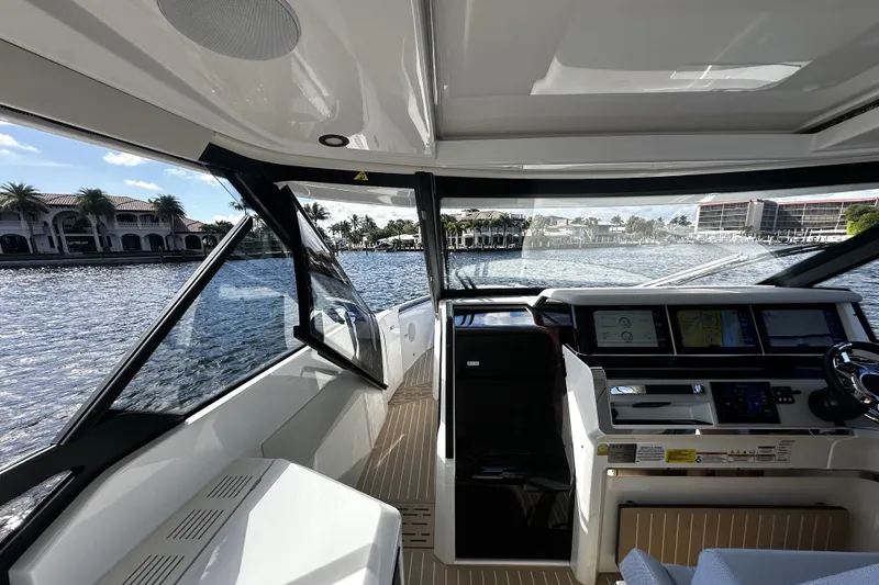 Slide: The Image of Saxdor 400 GTO 2026 - 41