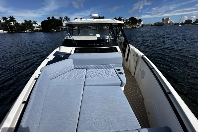 Slide: The Image of Saxdor 400 GTO 2026 - 47