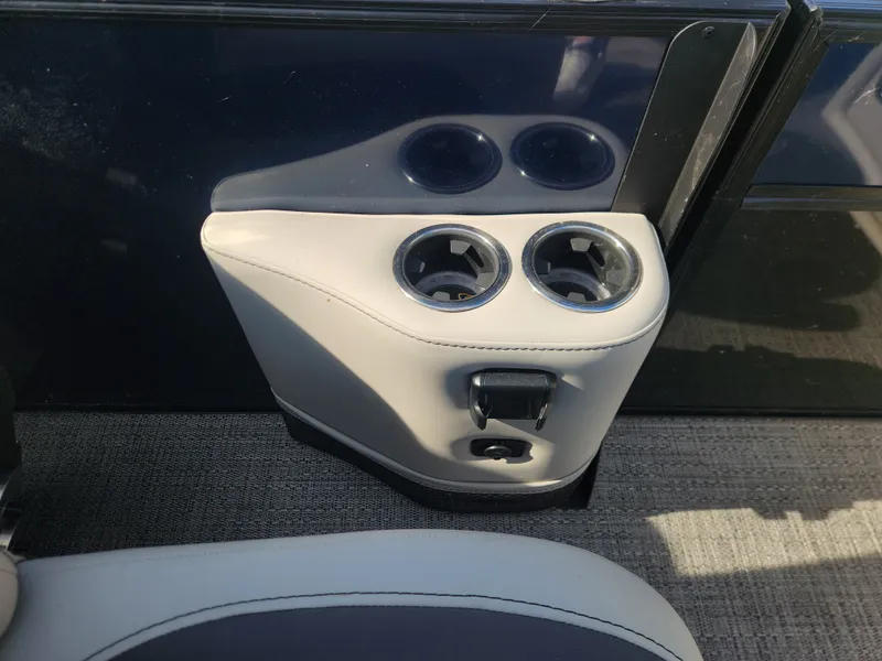 Slide: The Image of Barletta 22 CC TRITOON 2024 - 11