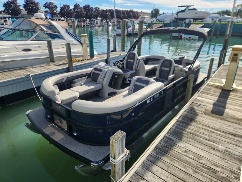 Slide: The Image of Barletta 22 CC TRITOON 2024 - 3