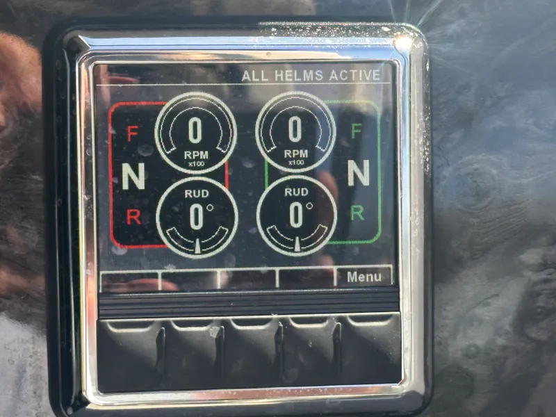 Slide: The Image of Sea Ray 290 SDX OUTBOARD 2020 - 20