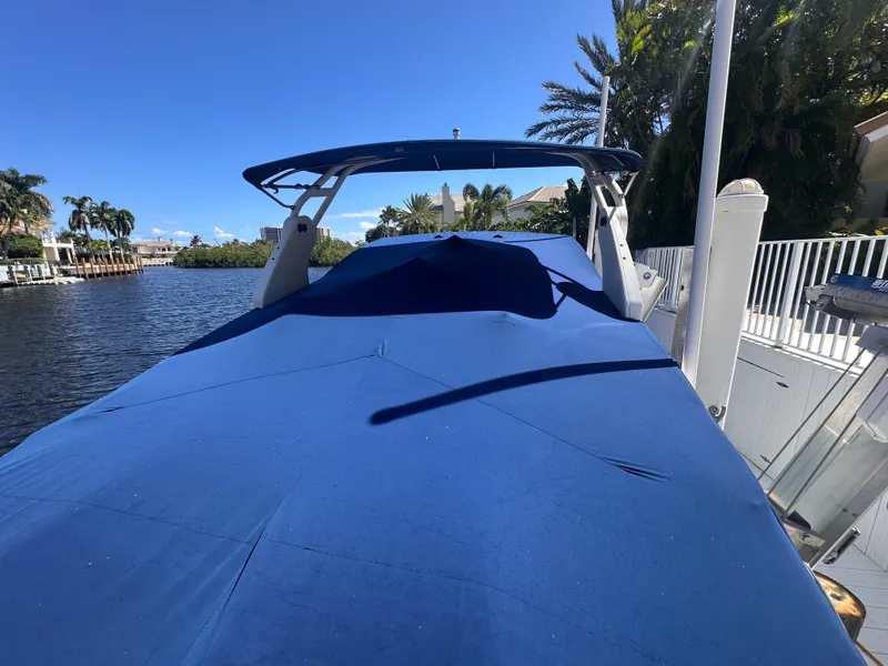 Slide: The Image of Sea Ray 290 SDX OUTBOARD 2020 - 35