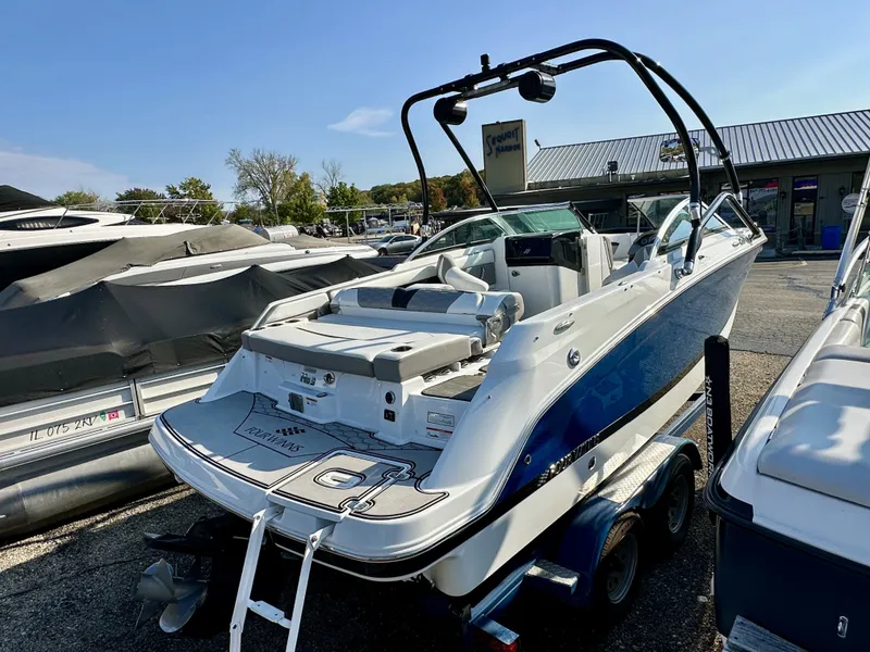 The Image of Four Winns HD3 2021 - 0