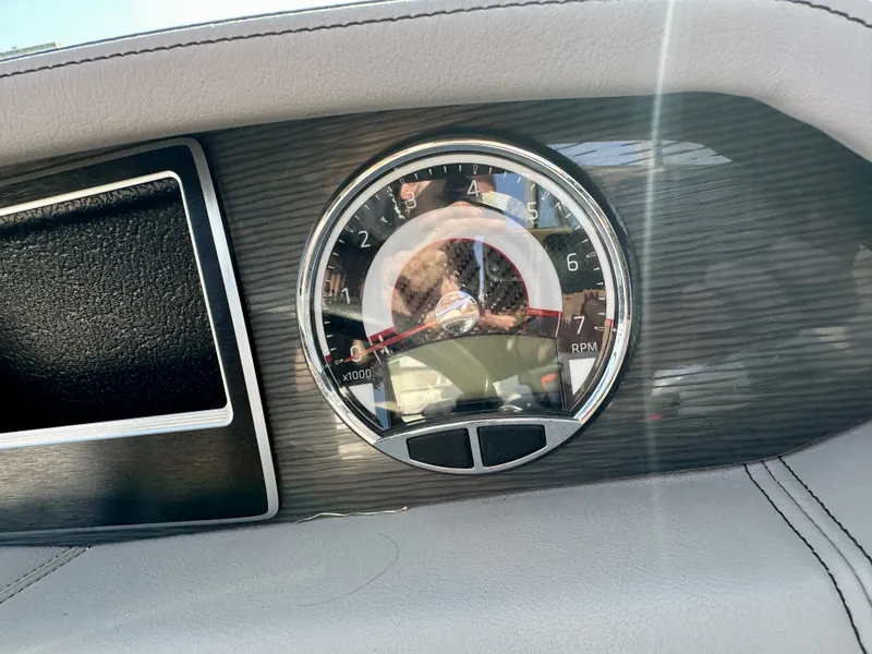 Slide: The Image of Four Winns HD3 2021 - 32