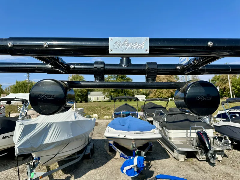 Slide: The Image of Four Winns HD3 2021 - 45