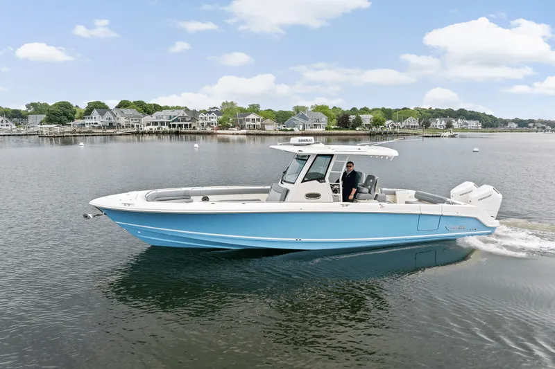 Slide: The Image of Boston Whaler 330 Outrage 2025 - 38