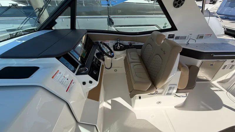 Slide: The Image of Sea Ray Sundancer 320 Outboard 2026 - 22