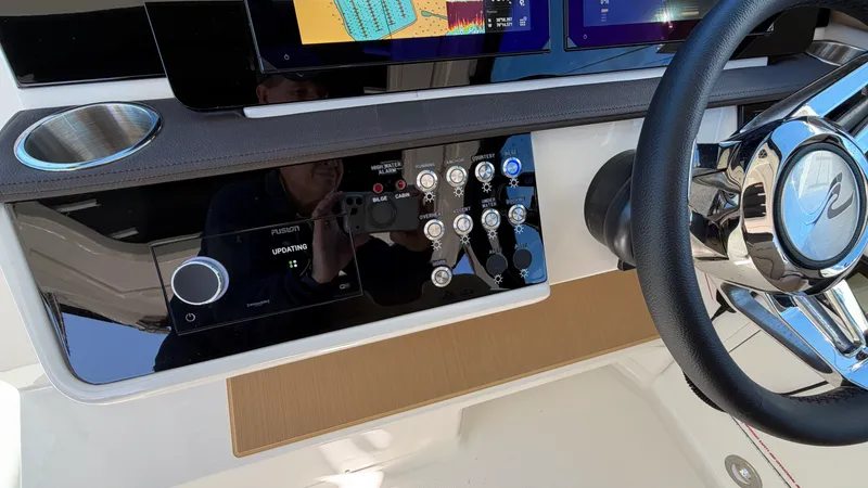 Slide: The Image of Sea Ray Sundancer 320 Outboard 2026 - 24