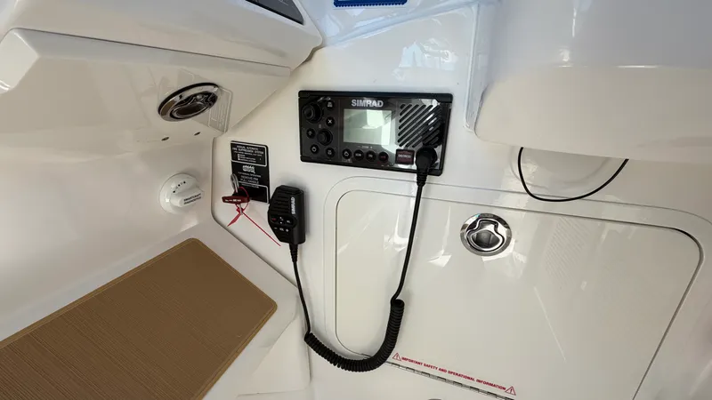 Slide: The Image of Sea Ray Sundancer 320 Outboard 2026 - 27