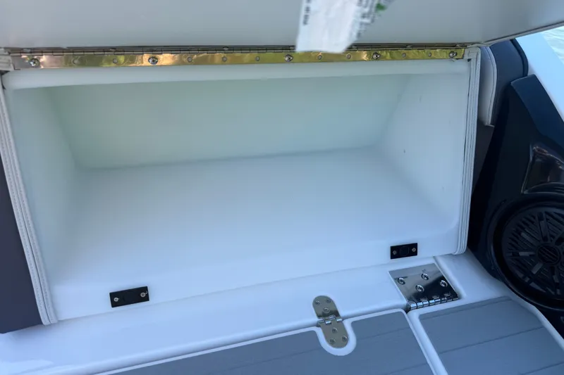 Slide: The Image of Yamaha AR250 2026 - 11