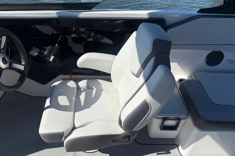 Slide: The Image of Yamaha AR250 2026 - 19