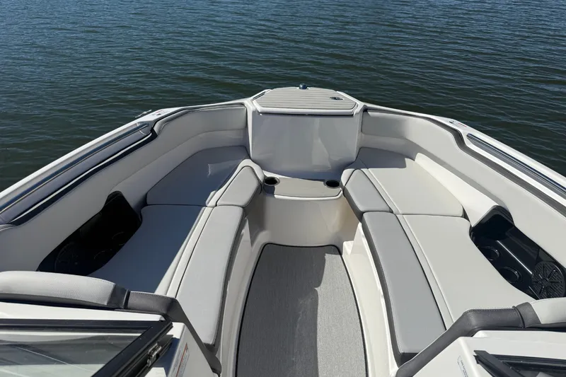 Slide: The Image of Yamaha AR250 2026 - 30