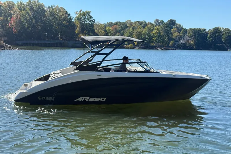 Slide: The Image of Yamaha AR250 2026 - 4