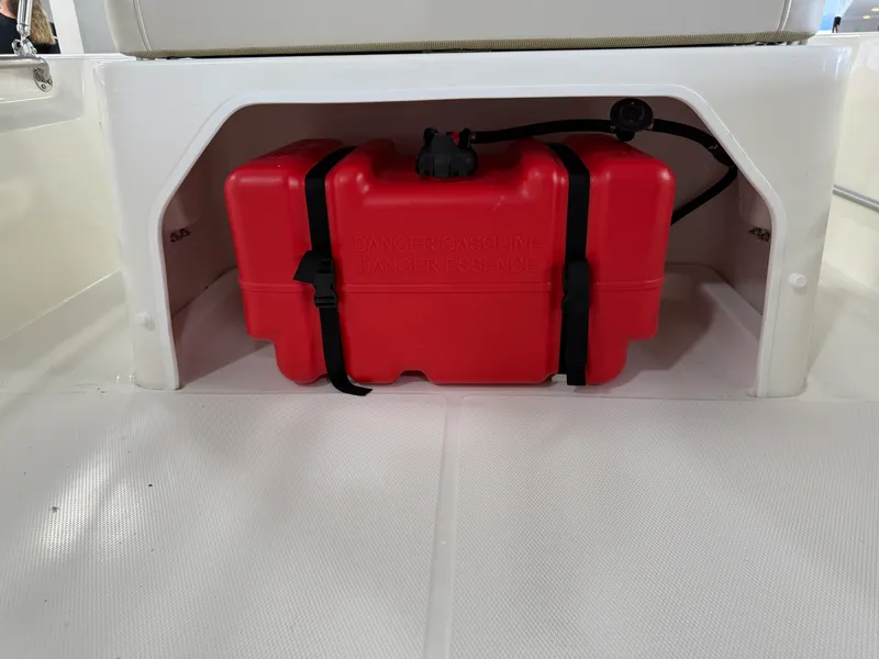 Slide: The Image of Boston Whaler 150 Montauk 2026 - 3