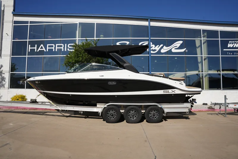 The Image of Sea Ray SLX 280 2026 - 0