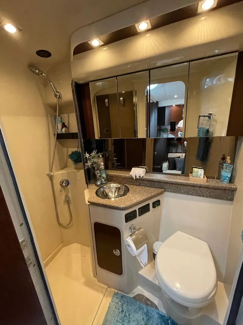 Slide: The Image of Cruisers 380 EXPRESS 2014 - 37