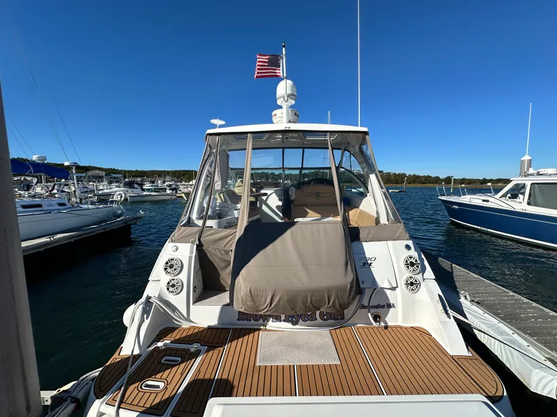 Slide: The Image of Cruisers Yachts 380 EXPRESS 2014 - 5