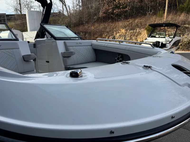 Slide: The Image of Sea Ray SDX 290 2026 - 8