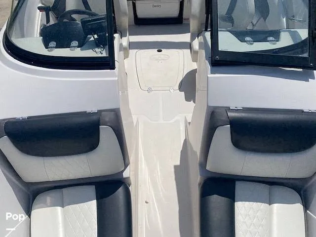 Slide: The Image of Tahoe 550ts 2016 - 12898851