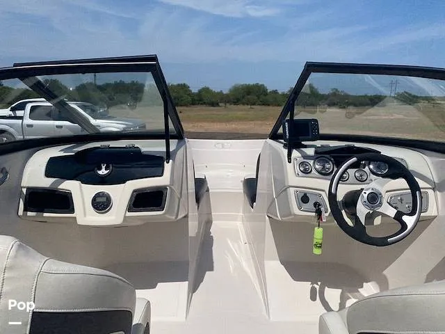 Slide: The Image of Tahoe 550ts 2016 - 12898885