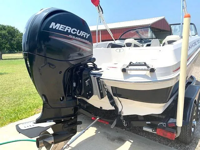 Slide: The Image of Tahoe 550ts 2016 - 15483730