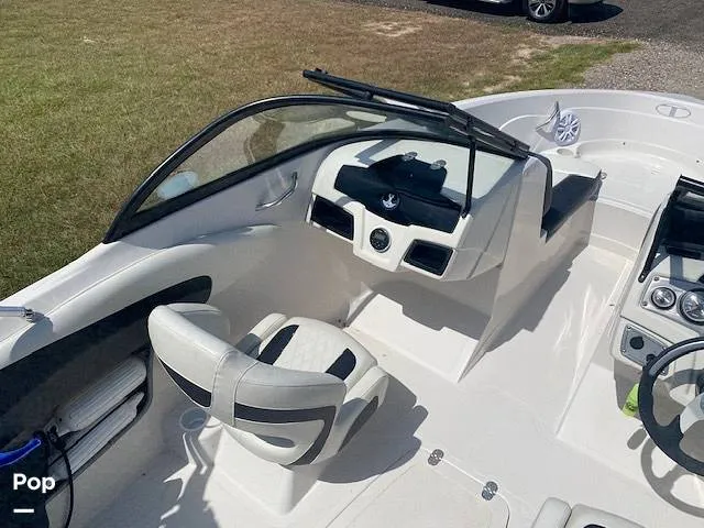 Slide: The Image of Tahoe 550ts 2016 - 12901947