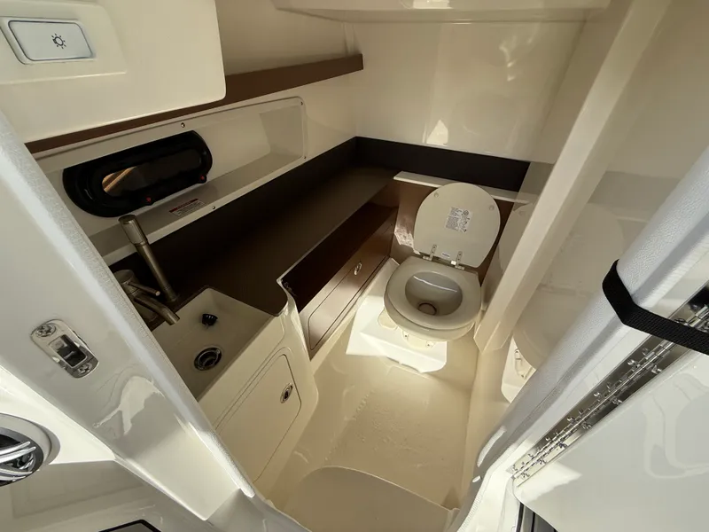 Slide: The Image of Sea Ray SDX 290 Outboard 2026 - 7