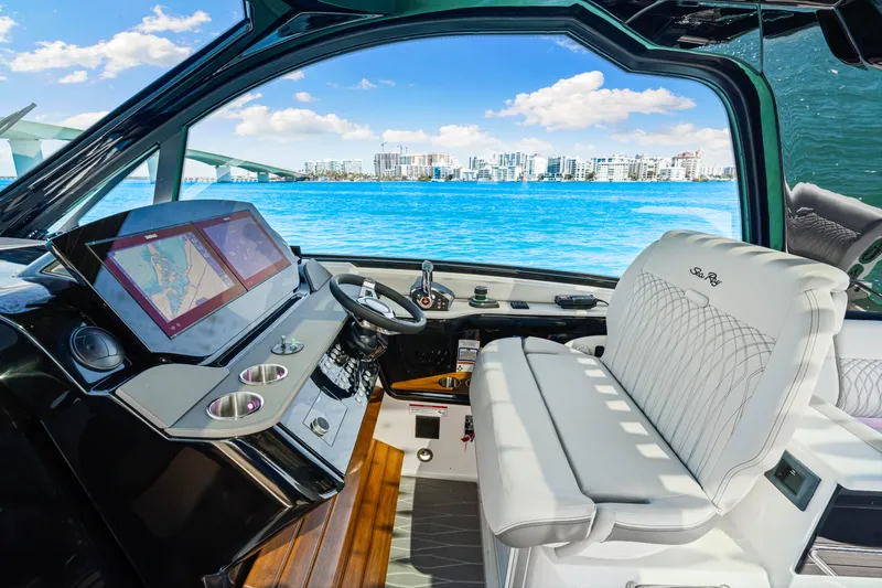 Slide: The Image of Sea Ray Sundancer 370 Outboard 2026 - 45