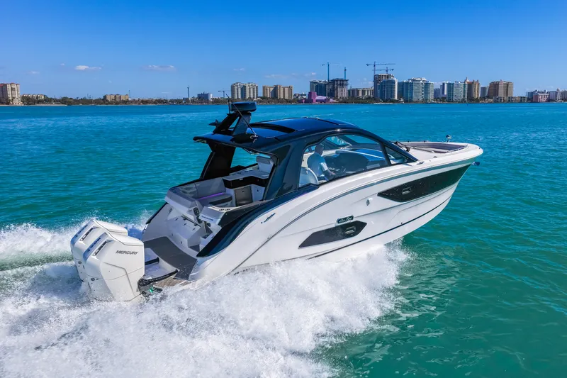 Slide: The Image of Sea Ray Sundancer 370 Outboard 2026 - 66