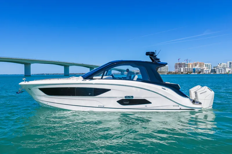 Slide: The Image of Sea Ray Sundancer 370 Outboard 2026 - 67