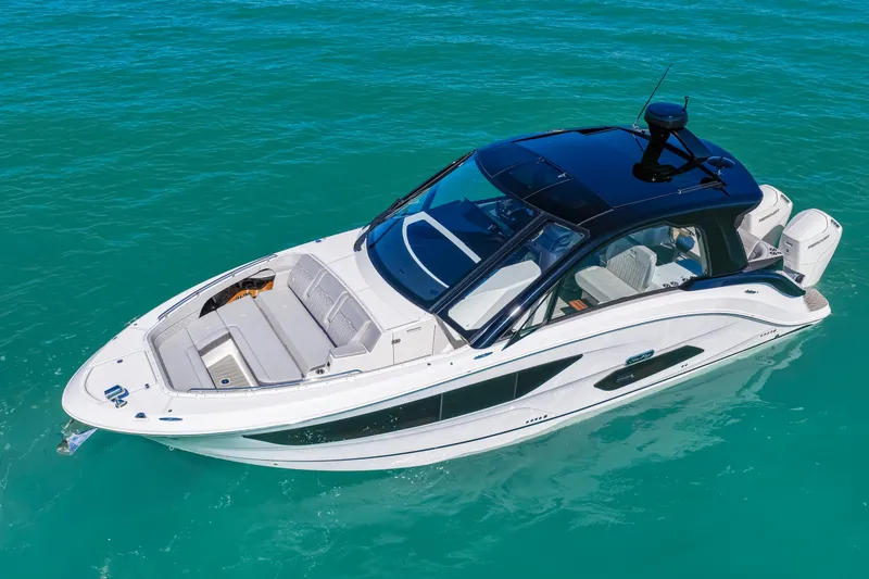 Slide: The Image of Sea Ray Sundancer 370 Outboard 2026 - 72