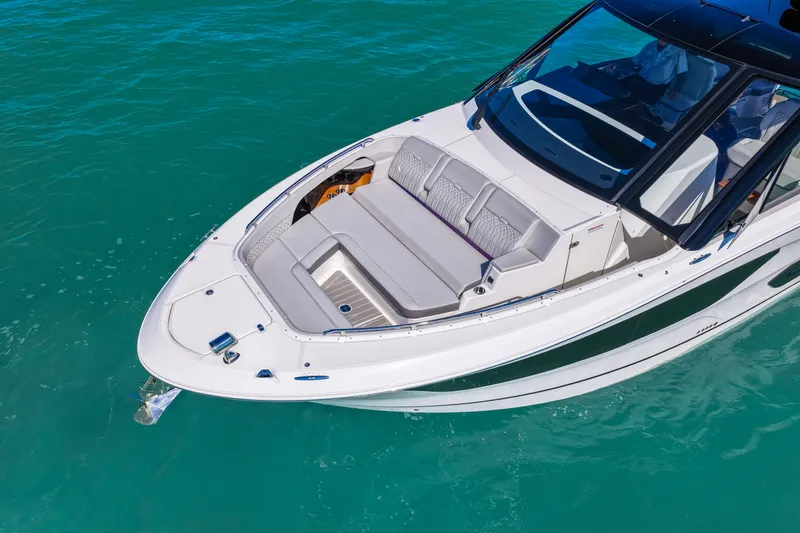 Slide: The Image of Sea Ray Sundancer 370 Outboard 2026 - 73