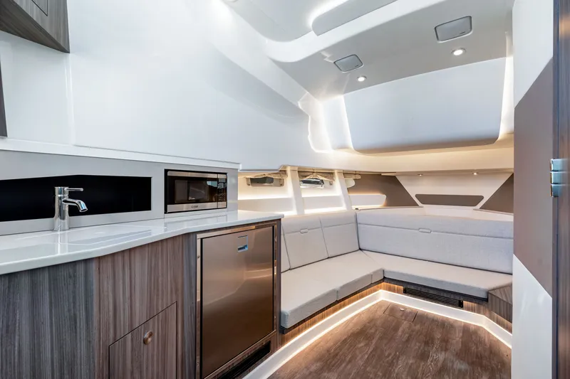 Slide: The Image of Sea Ray Sundancer 370 Outboard 2026 - 80