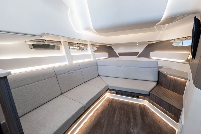 Slide: The Image of Sea Ray Sundancer 370 Outboard 2026 - 81