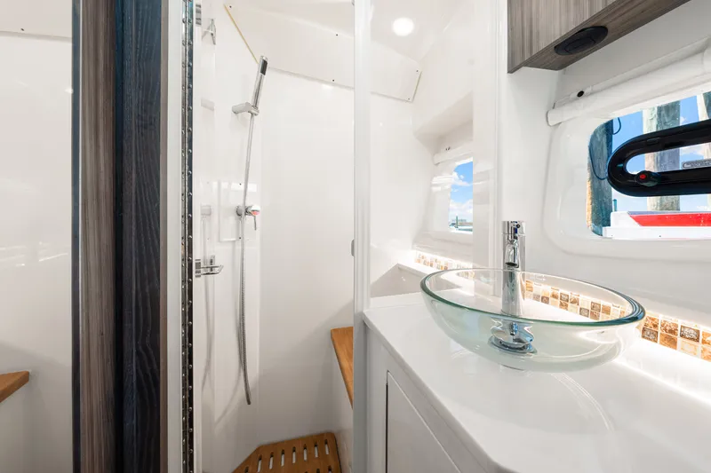 Slide: The Image of Sea Ray Sundancer 370 Outboard 2026 - 86