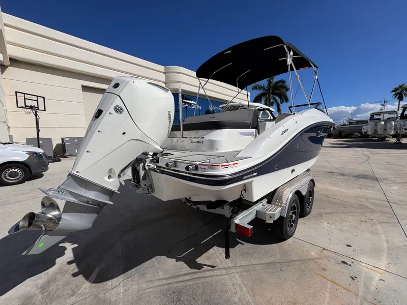 Slide: The Image of Sea Ray SPX 210 Outboard 2026 - 2