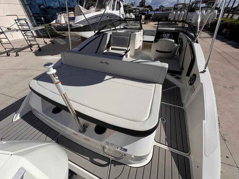 Slide: The Image of Sea Ray SPX 210 Outboard 2026 - 3