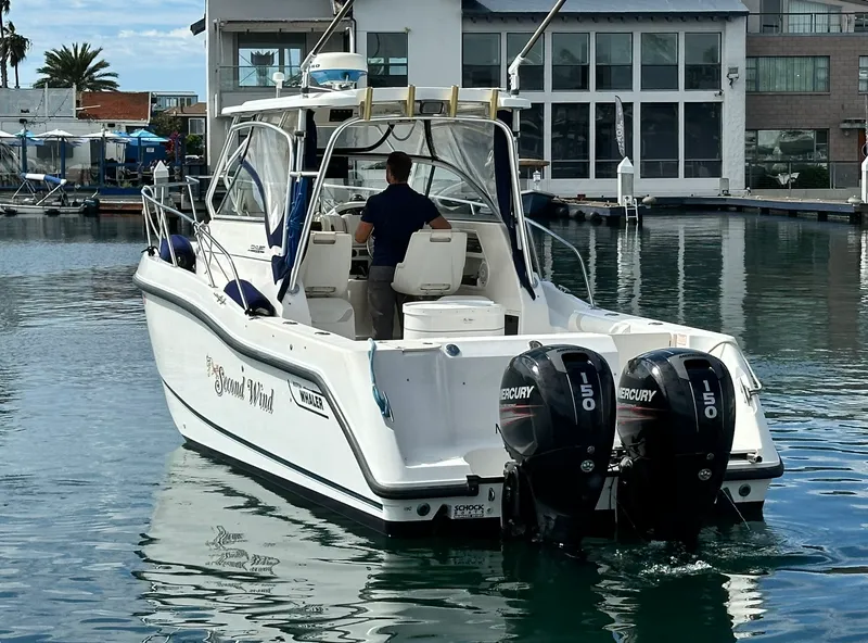 Slide: The Image of Boston Whaler 255 CONQUEST 2002 - 15