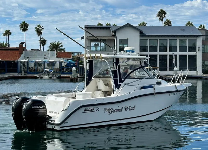 Slide: The Image of Boston Whaler 255 CONQUEST 2002 - 23