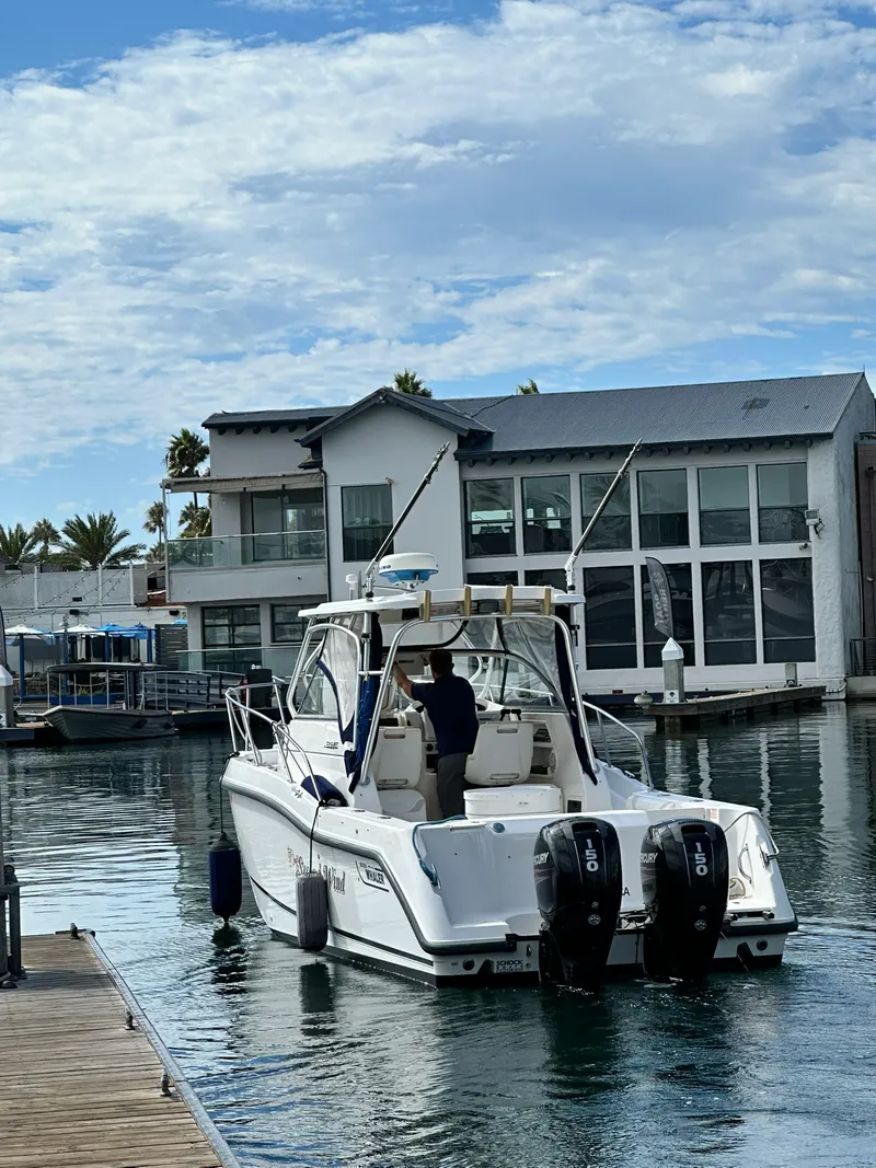 Slide: The Image of Boston Whaler 255 CONQUEST 2002 - 25