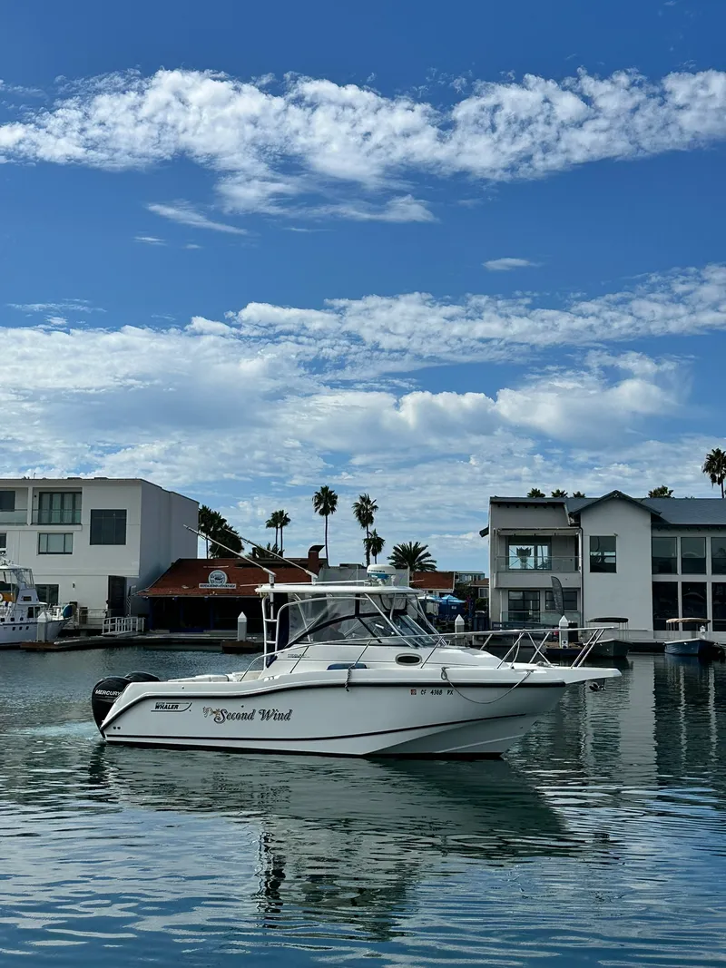 Slide: The Image of Boston Whaler 255 CONQUEST 2002 - 4