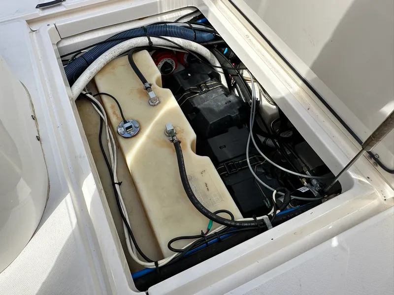 Slide: The Image of Boston Whaler 255 CONQUEST 2002 - 42