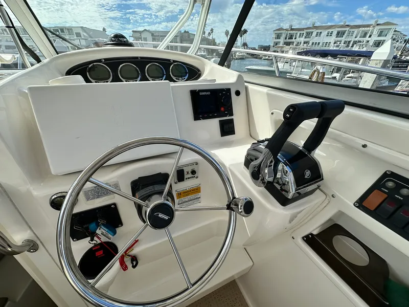 Slide: The Image of Boston Whaler 255 CONQUEST 2002 - 49