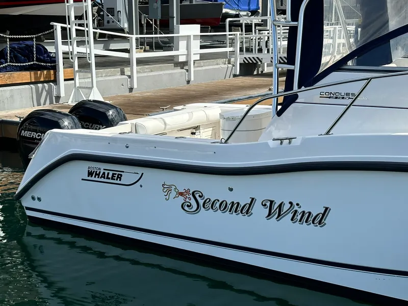 Slide: The Image of Boston Whaler 255 CONQUEST 2002 - 64