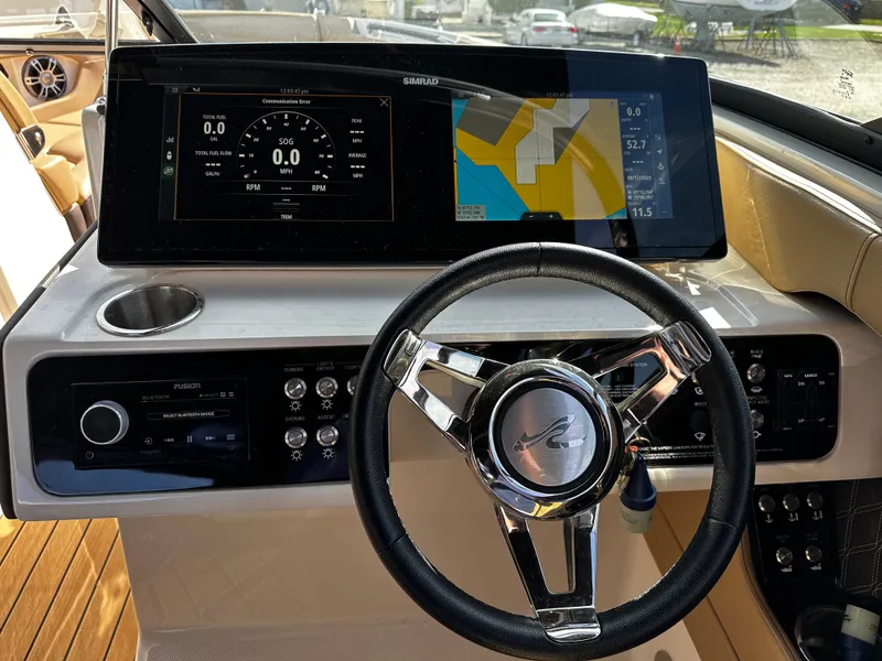 Slide: The Image of Sea Ray 280 SLX 2023 - 17