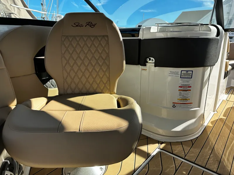 Slide: The Image of Sea Ray 280 SLX 2023 - 21