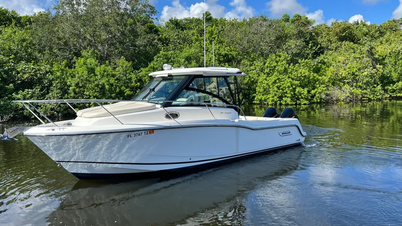 Slide: The Image of Boston Whaler 285 CONQUEST 2024 - 14