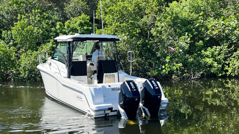 Slide: The Image of Boston Whaler 285 CONQUEST 2024 - 2
